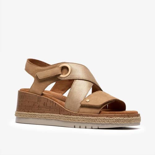 Clarks Kidiki Sun Sandals Women's 5.5 B Beige Combi Leather Wedge Heel ZOGG4316