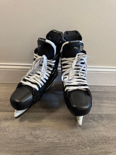 Bauer Supreme Mach Hockey Skates Extra Wide Width Pro Stock 10.5 (Used)