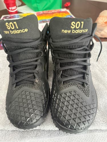 Black Men's Size M 8.5 (W 9.5) Adult New Balance Shoes (Used)