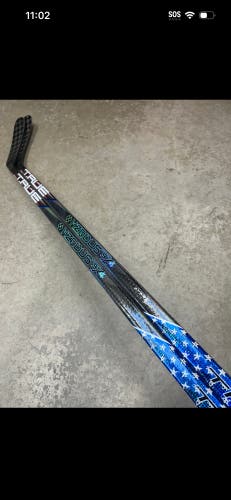 2 PACK 70 Flex P28 True Hzrdus 9x4 Senior Right Hand Hockey Stick Team USA Pro Stock (New)