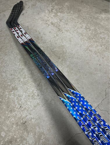3 PACK 70 Flex P28 True Hzrdus 9x4 Senior Right Hand Hockey Stick Team USA Pro Stock (New)