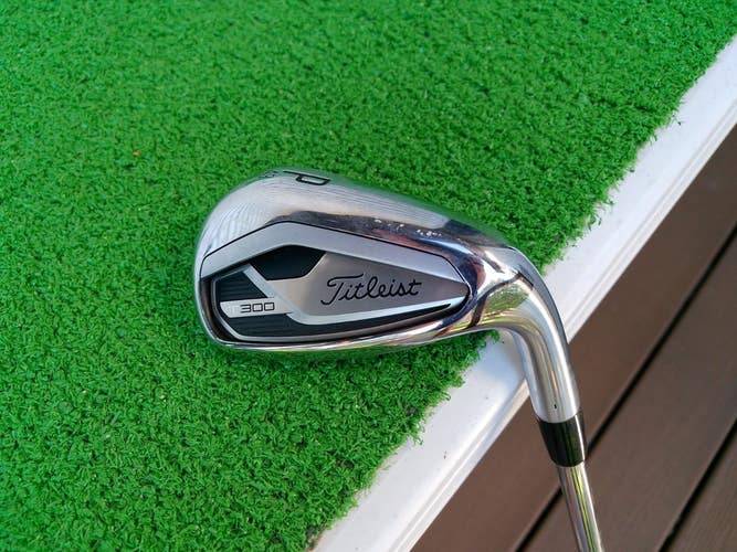 Titleist 2021 T300 Pitching Wedge w/ True Temper AMT S300 Stiff Shaft
