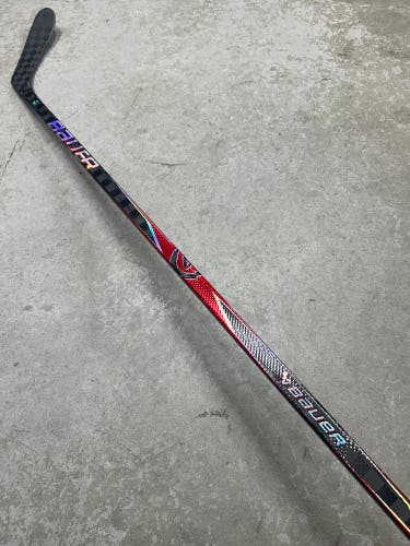70 Flex P28 Senior Bauer Proto 2 Right Hand Hockey Stick Pro Stock (Used)