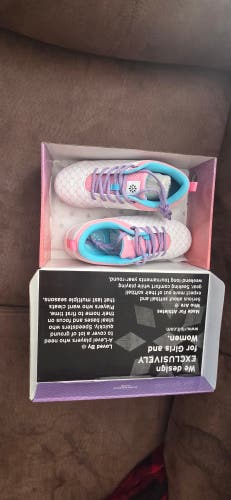 Pink Kid's 5Y (Big Kids / Youth) Low Top Molded Cleats (New)