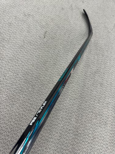 Senior Bauer Supreme F40 Right Handed Hockey Stick P92 70 Flex (New)