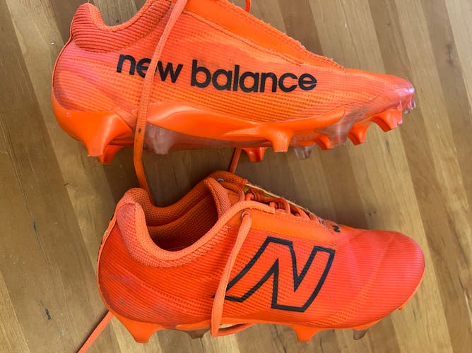 Orange Unisex Youth 5.5Y (Big Kids / Youth) New Balance Low Top Molded Cleats (Used)
