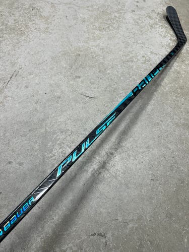 77 Flex P92 Senior Bauer Pulse Left Hand Hockey Stick Pro Stock (Used)