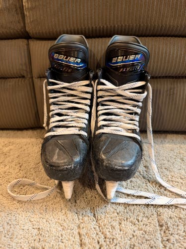 Black 2025 Bauer Vapor Flylite Hockey Skates Regular Width 7.5 (Used)