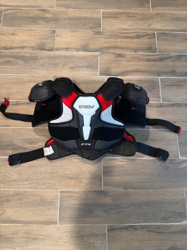 Medium Senior CCM JetSpeed FT4 Shoulder Pads (Used)