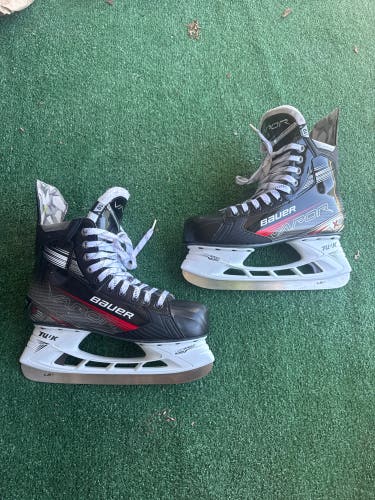 Senior Bauer Vapor X3 Hockey Skates (Regular) Size 10 (Used)