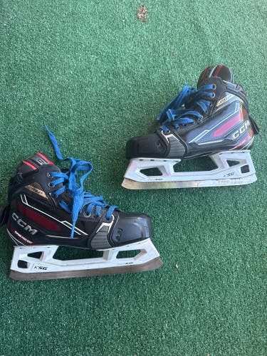 Senior CCM Extreme Flex 6 Hockey Goalie Skates Regular Width 7 (Used)