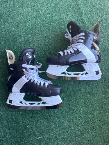 Senior CCM Tacks 652 Hockey Skates (Wide) Size 8.5 (Used)