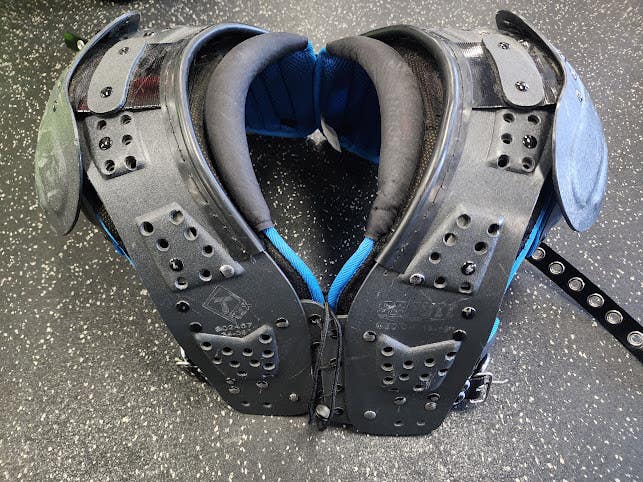 Used Schutt T FLEX FB Shoulder Pads Grey Youth MD 11849-S000045262