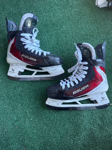 CUSTOM Senior Bauer Vapor Flylite Hockey Skates Size 8.5 (Used)