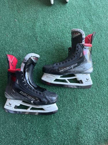 Senior Bauer Vapor X5 Pro Hockey Skates (Fita as 2) Size 8 (Used)