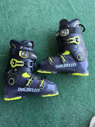 Dalbello Aspect 90 Ski Boots (Used) | Mondo 29.5 (338mm)