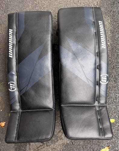 22" Warrior Ritual G7 Goalie Leg Pads (Used)
