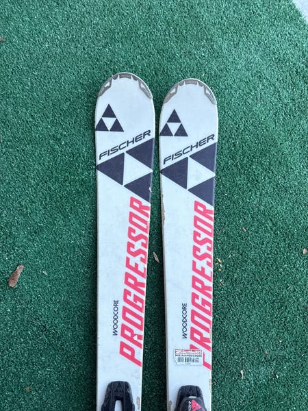 Men's Fischer XTR Progressor 140 cm Skis With RS10 Bindings (Used