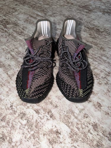 Men's Size M 12.0 (W 13.0) Adult Adidas Yeezy Boost 350 V2 Shoes (Used)