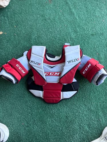 CCM YTFlex 2 Goalie Chest Protector (Used) | Youth Small / Medium