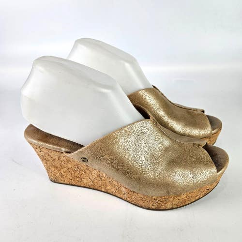 UGG Australia Dominique Peep Toe Gold Leather Cork Wedge Shoe 1005109 Women's 8