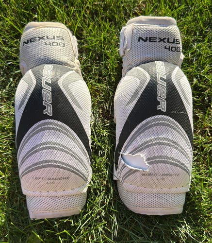 Junior Large Bauer Nexus 400 Elbow Pads (Used)