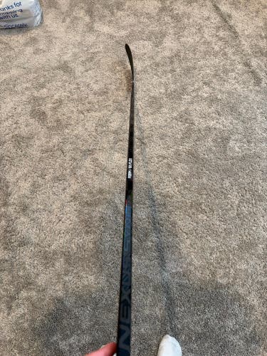 Intermediate Bauer Nexus Sync Right Handed Hockey Stick P28M 65 Flex (Used)