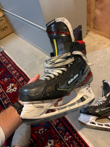 2019 Bauer Vapor 2X Pro Hockey Skates Regular Width Size 6.5 (Used)