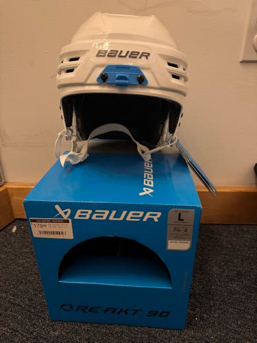 New Large White Bauer Re-Akt 90 Helmet