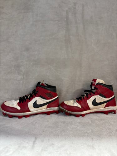 Red Men's Size 10.0 Adult Nike Air Jordan High Top Molded Cleats (Used)
