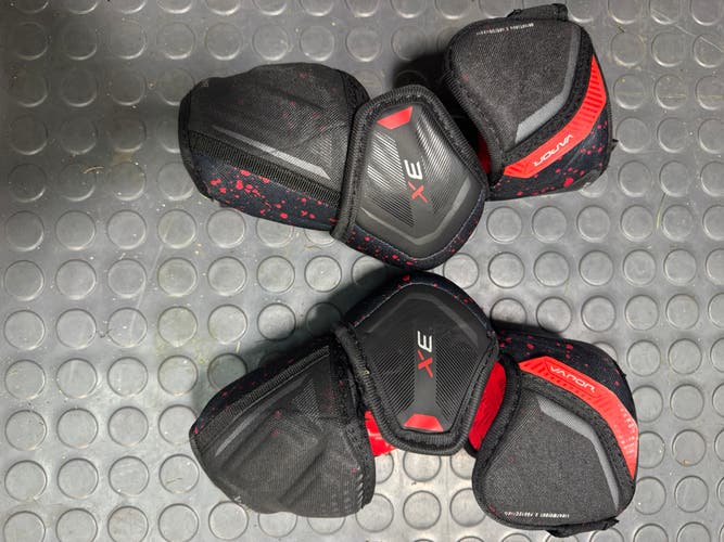 Intermediate Medium Bauer Vapor 3X Elbow Pads (Used)