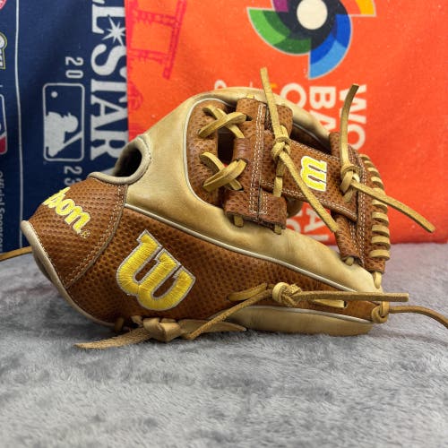 Wilson A2000 SC86 RHT Baseball Glove 11.5" (Used)