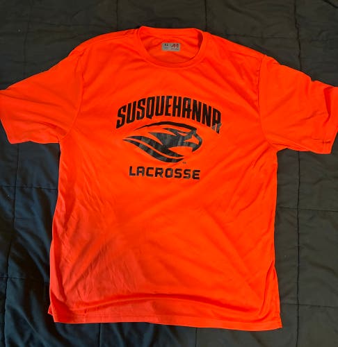 SUSQUEHANNA UNIVERSITY LAX TEAM S/S SHIRTS (4 SHIRT BUNDLE)