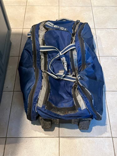 NO E2 Catcher's Bag (Used)