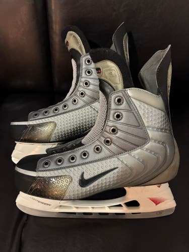 Senior Nike Flexlite 12 Ice Hockey Skates Size 8.5D / 9.5-10 Shoe Size