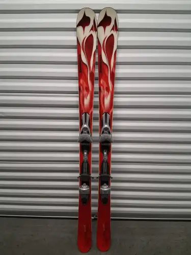 Dynastar Troubled Youth 157 cm Skis Tyrolia LD 12 Diagonal Adjustable Bindings