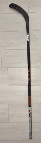 Senior KYC Skyline Pro Right Handed Hockey Stick P29 75 Flex (Used)