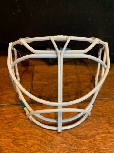 CCM Axis XF/F9 Non-Certified Cat Eye Goalie Cage Pro Stock Senior Medium *Read Full Description*