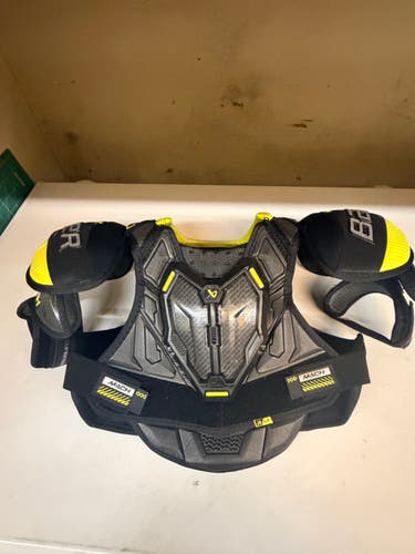 Bauer Supreme Mach Shoulder Pads Junior Small (New)