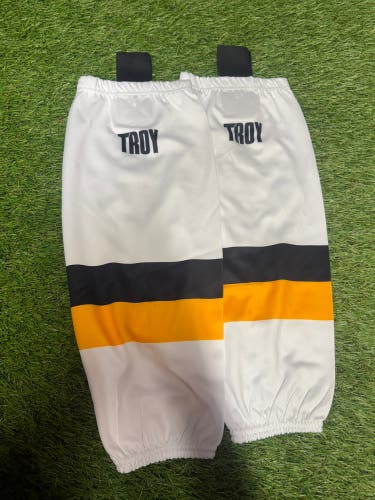 White 20’’ Youth Premium Socks (New)