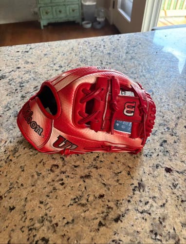 Wilson A2000 RH Infield Baseball Glove 11.75" (New)