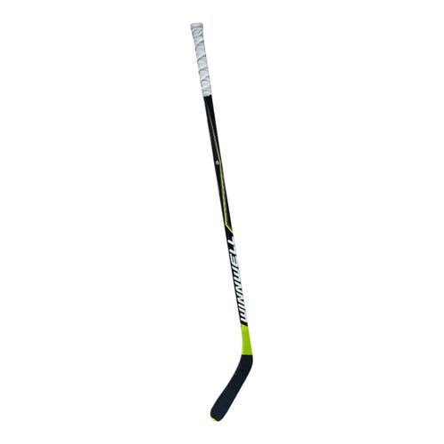 Used WinnWell Q5 Senior One Piece Right 119 Flex Hockey Stick 11735-S000365787