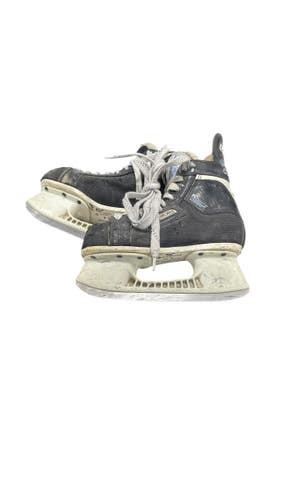 Used Bauer CUSTOME SUPREME Junior Hockey Skate Junior 03.5 11735-S000360557