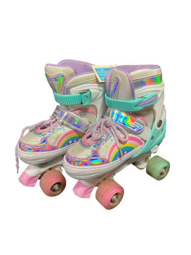 Used ADJ 5-7 Junior Roller Quad Skates White Adjustable 11735-S000364284
