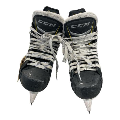 Used CCM TACKS Junior Hockey Skate Junior 03 11735-S000369189
