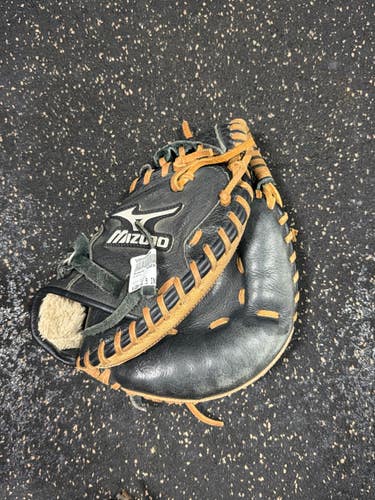 Used Mizuno POWER CLOSE BB/SB Catchers RH Throw Black 32 1/2" 11337-S000499086