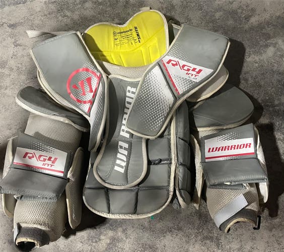 WARRIOR RITUAL G4 GOALIE CHEST AND ARM PROTECTOR - INTERMEDIATE