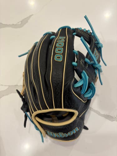 Wilson A1000 DP15 RH Baseball Glove 11.5" (Used)
