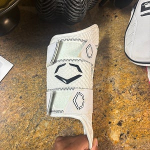 White Senior EvoShield Leg guard Shin Guards (New)
