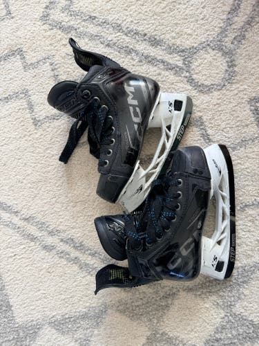 2024 CCM Tacks XF Pro Hockey Skates Size 1.5 (Used)